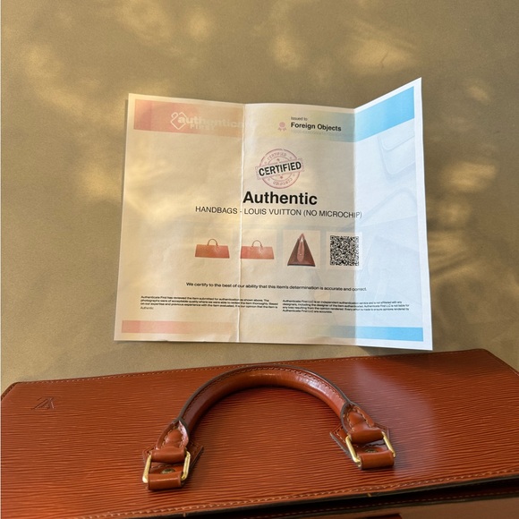 Louis Vuitton Epi Sac Triangle vintage bag - Picture 8 of 10